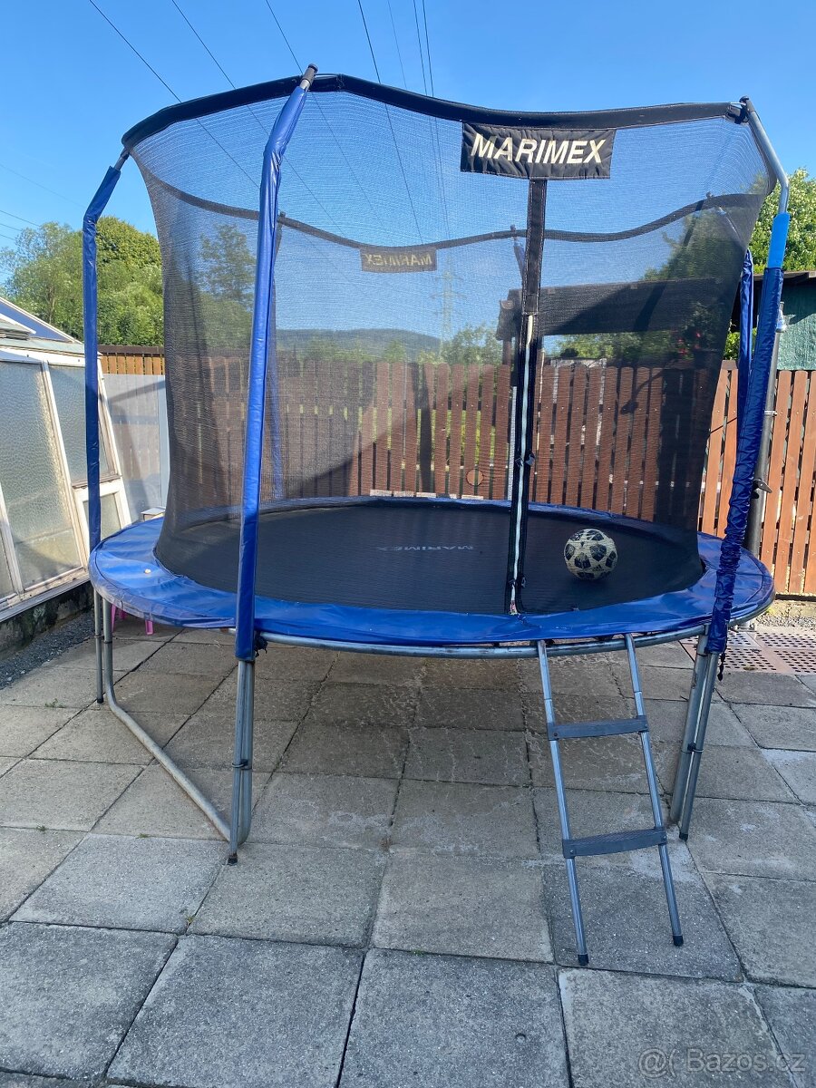 Trampolína