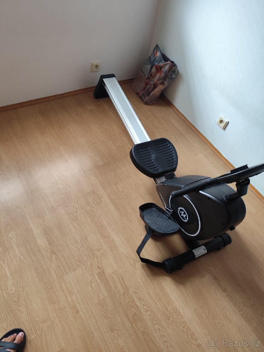 Veslovací trenažér