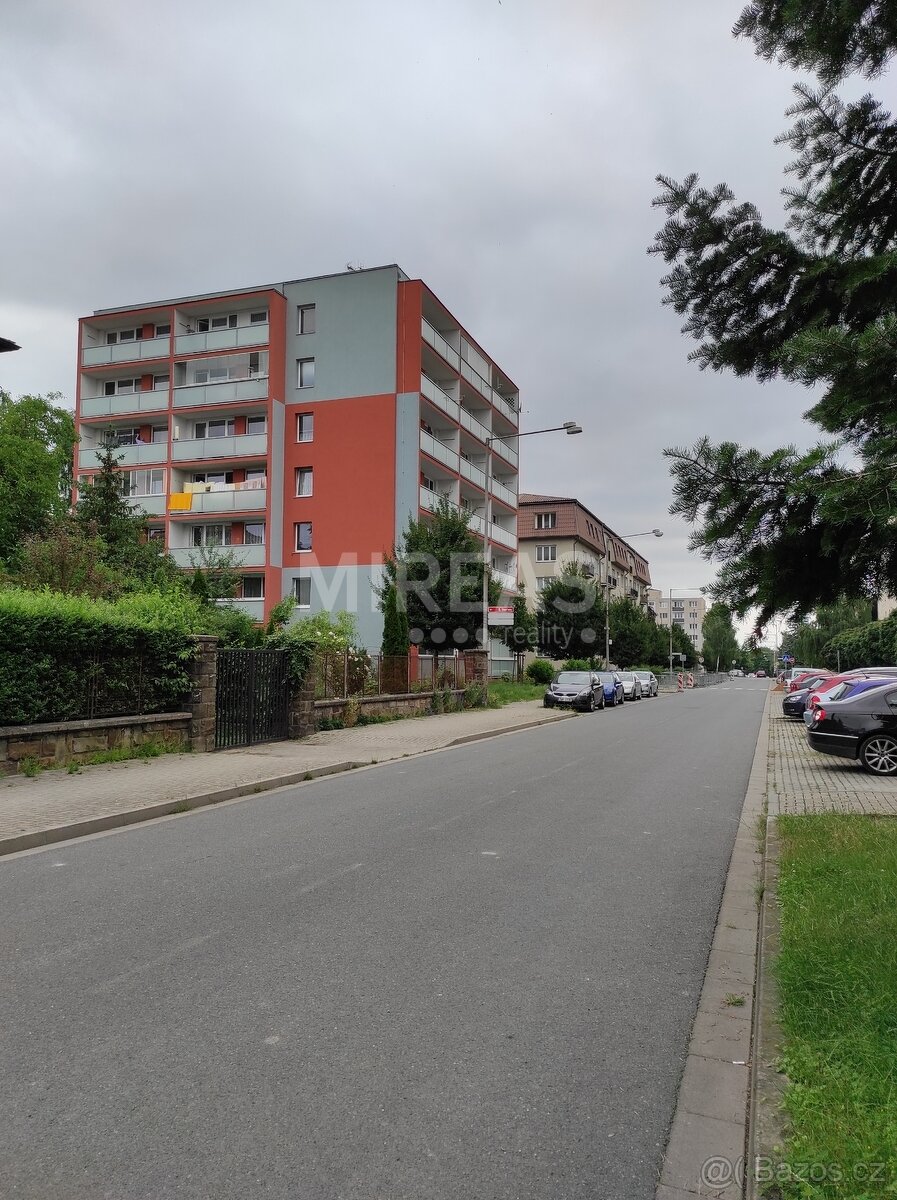 Čelákovice, podnájem bytu 1+1/L, 34 m2, okr. Praha - východ
