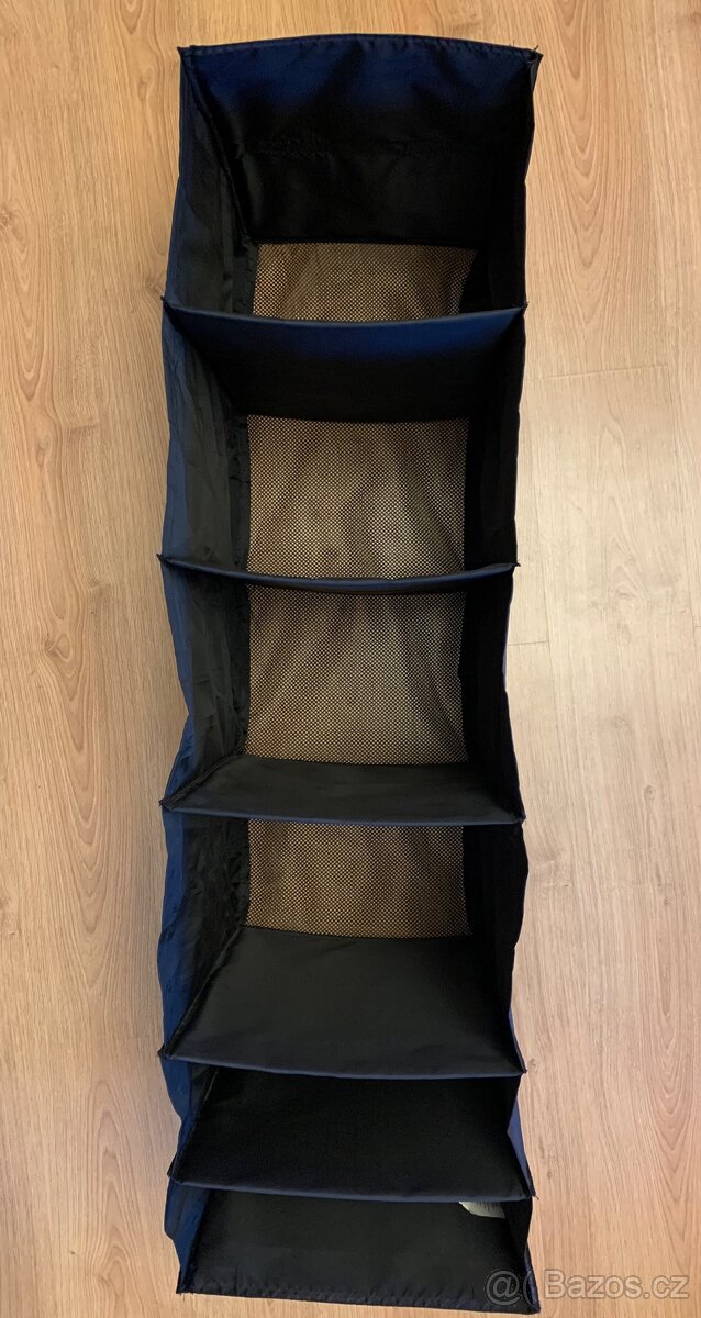 Závěsný organizer na oblečení Ikea