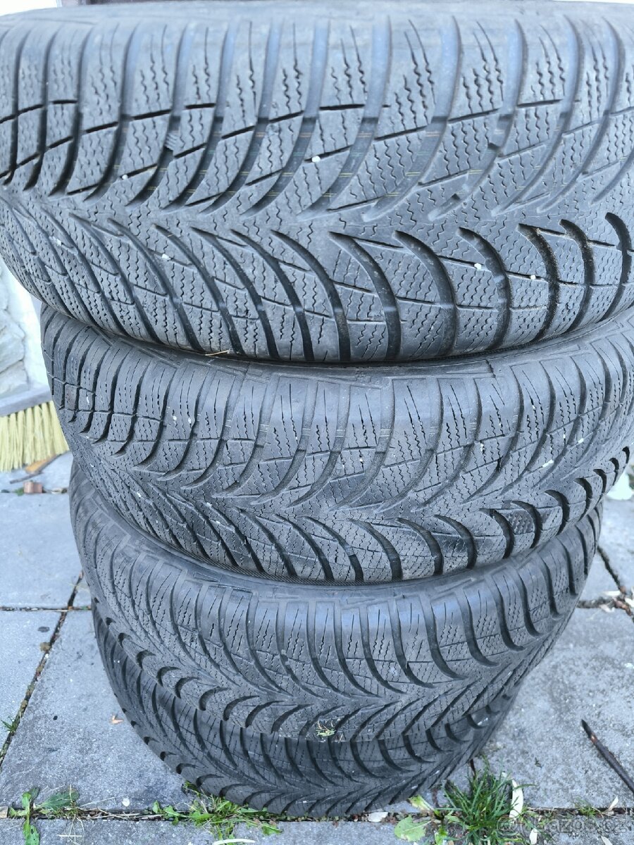 Plechové disky 5x100 včetně pneu