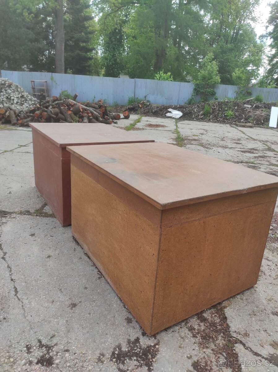 Zateplená psí bouda