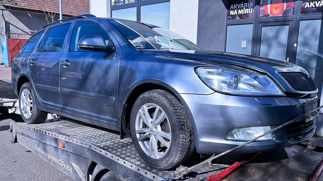 Vůz na díly Škoda Octavia 2 FL kombi 2013 CFHC PBF LF8L