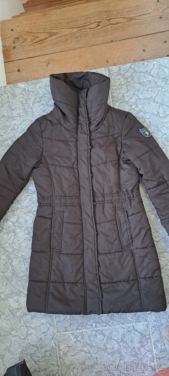 Dívčí zimní kabát Esprit, vel. 140-146