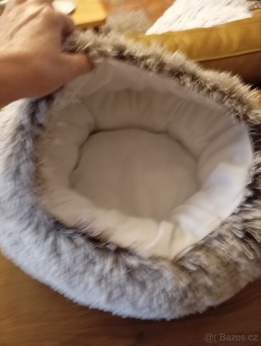 Pelíšek pro kočku nebo psa