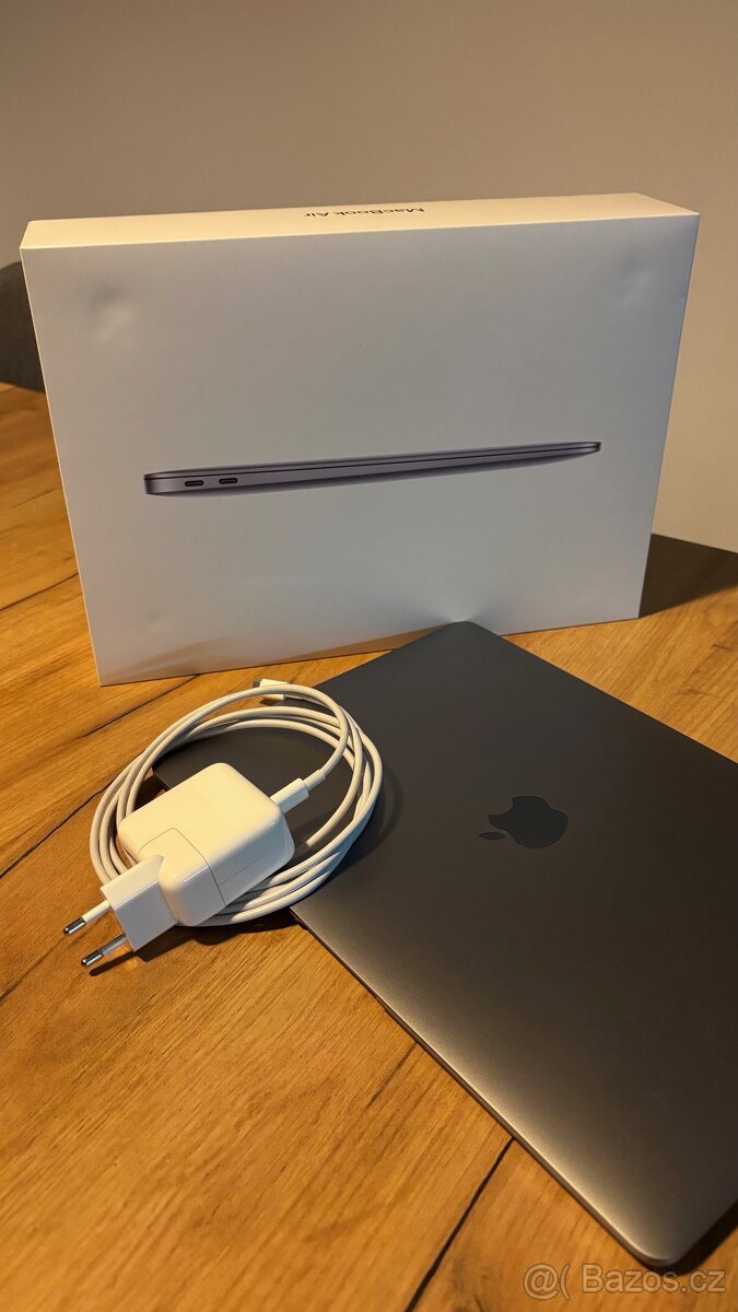 MacBook Air 13" M1 (2020)