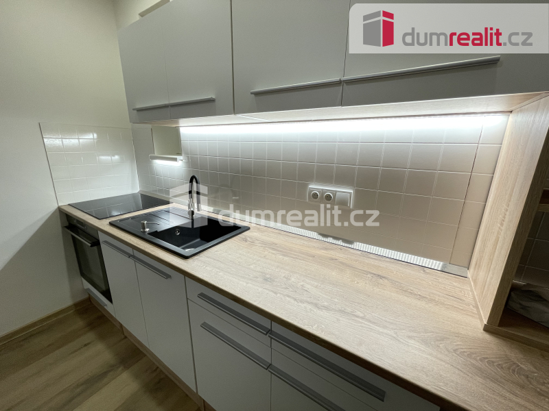 Pronájem bytu 2+kk 48 m2 P3 Žižkov po rekonstrukci cihla