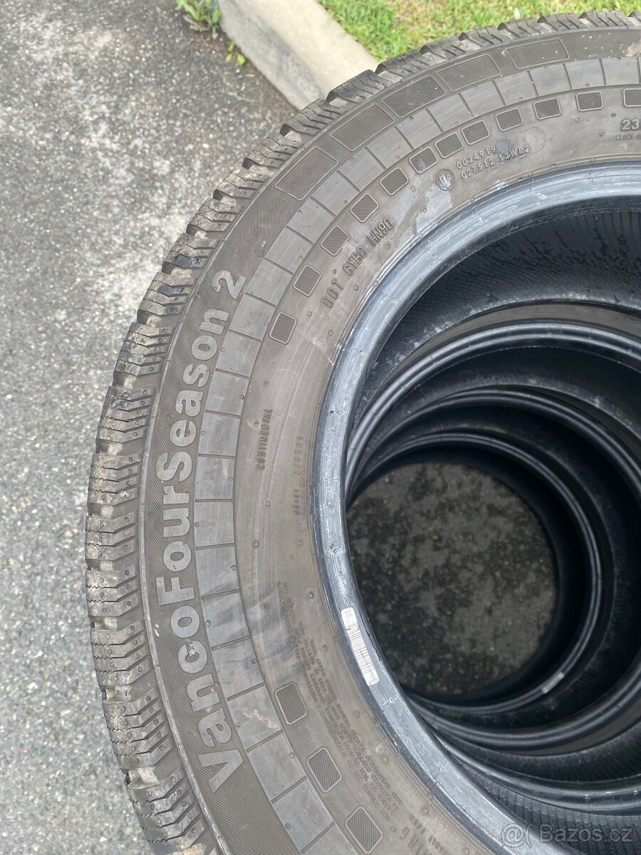 Celoroční zátěžové pneumatiky continental 235/65/16c