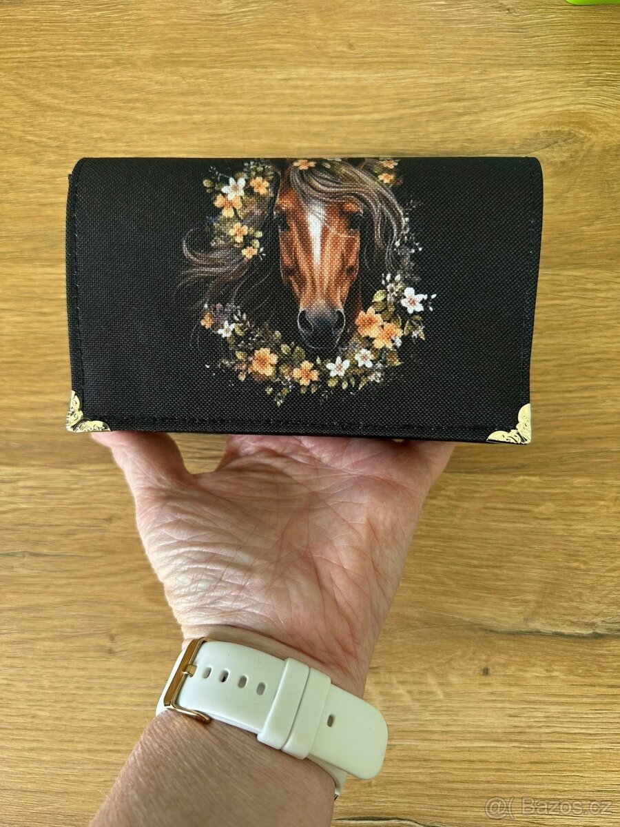 Peněženka s koníkem