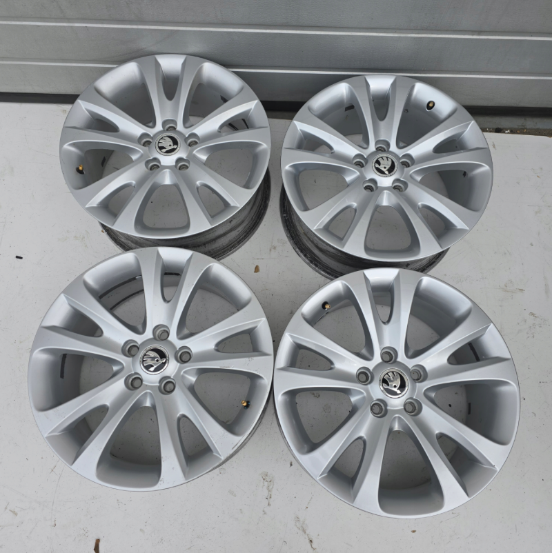 ALU SKODA SUPERB OCTAVIA YETI KAROQ 17'' ET49