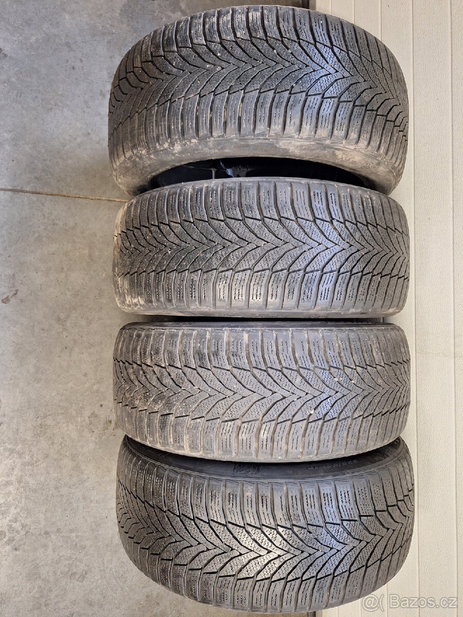 Zimní pneu 225/50/17
