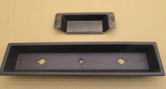 Miska panelu + kryt stierača - [