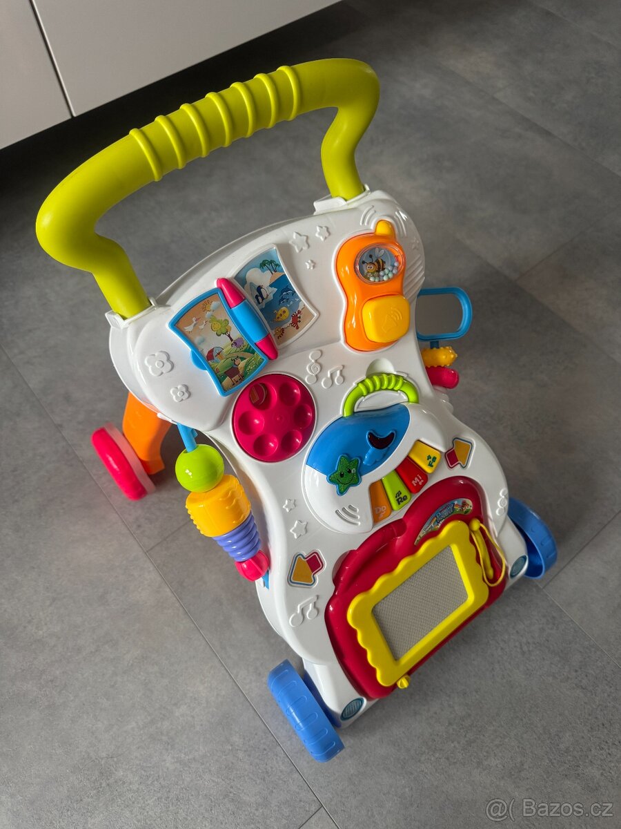 Chodítko a bublinkovač do vany