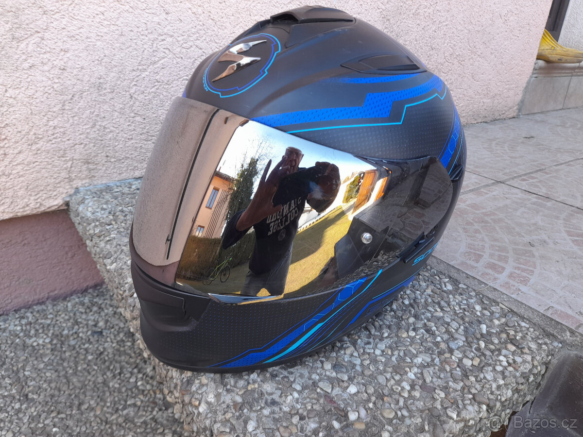 moto helma S