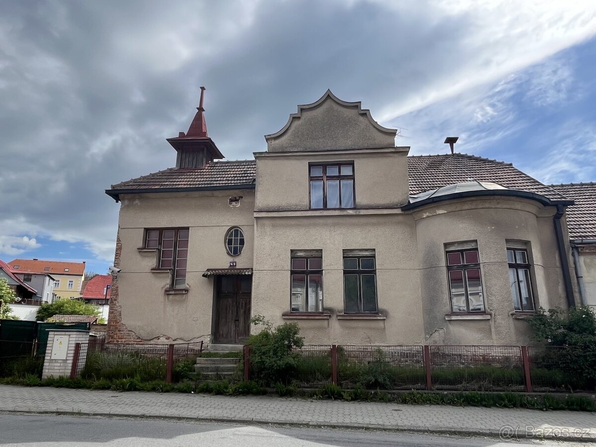 Secesní vila v centru Pacova