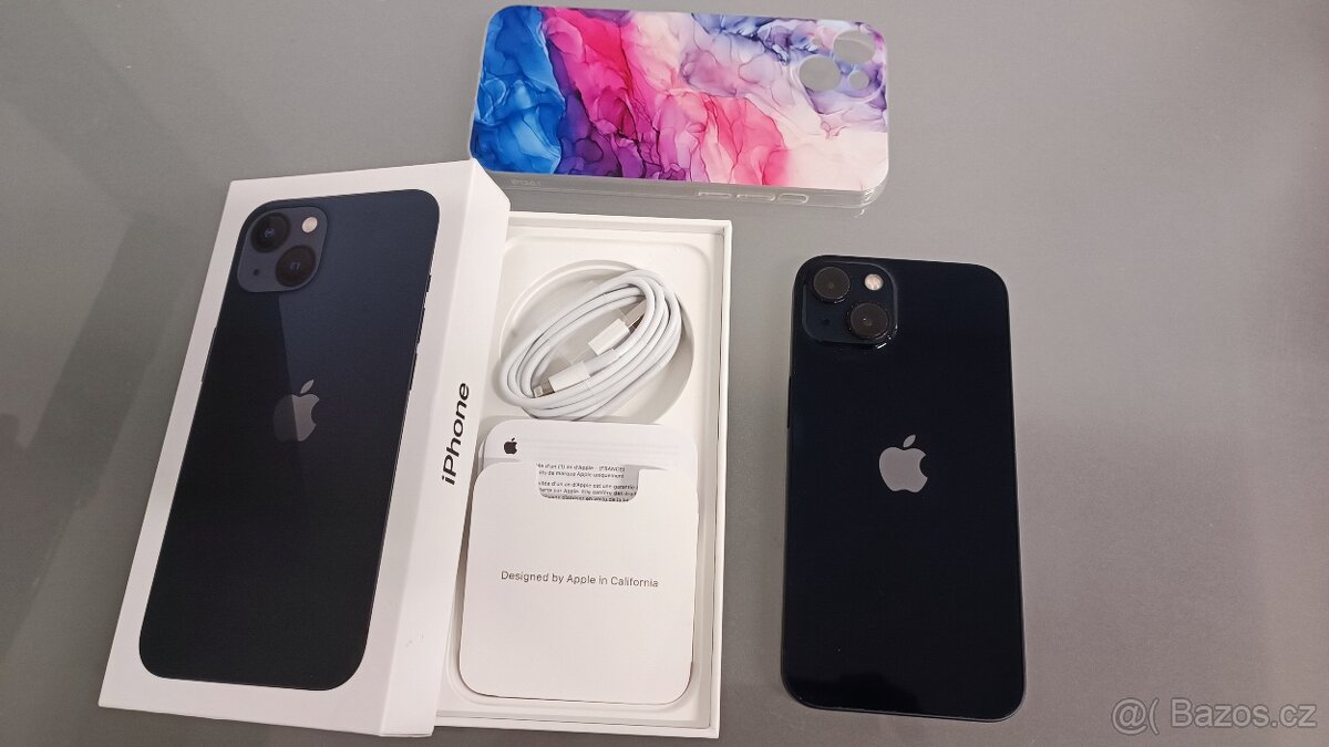 Apple iPhone 13, 128 Gb, v krabičce + kabel