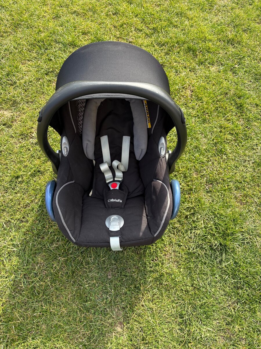 Maxi-Cosi CabrioFix, barva Origami Black