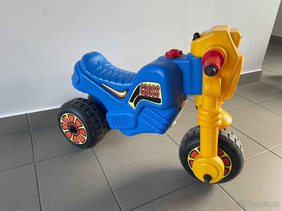 Dětská plastová motorka
