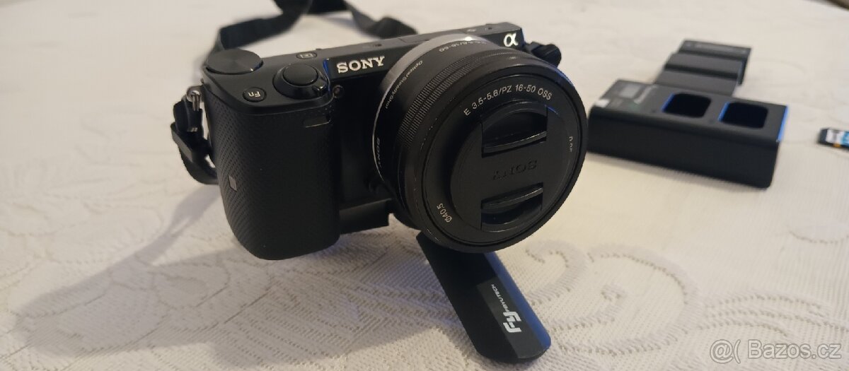 Bezrcadlovka Sony nex 5T top stav