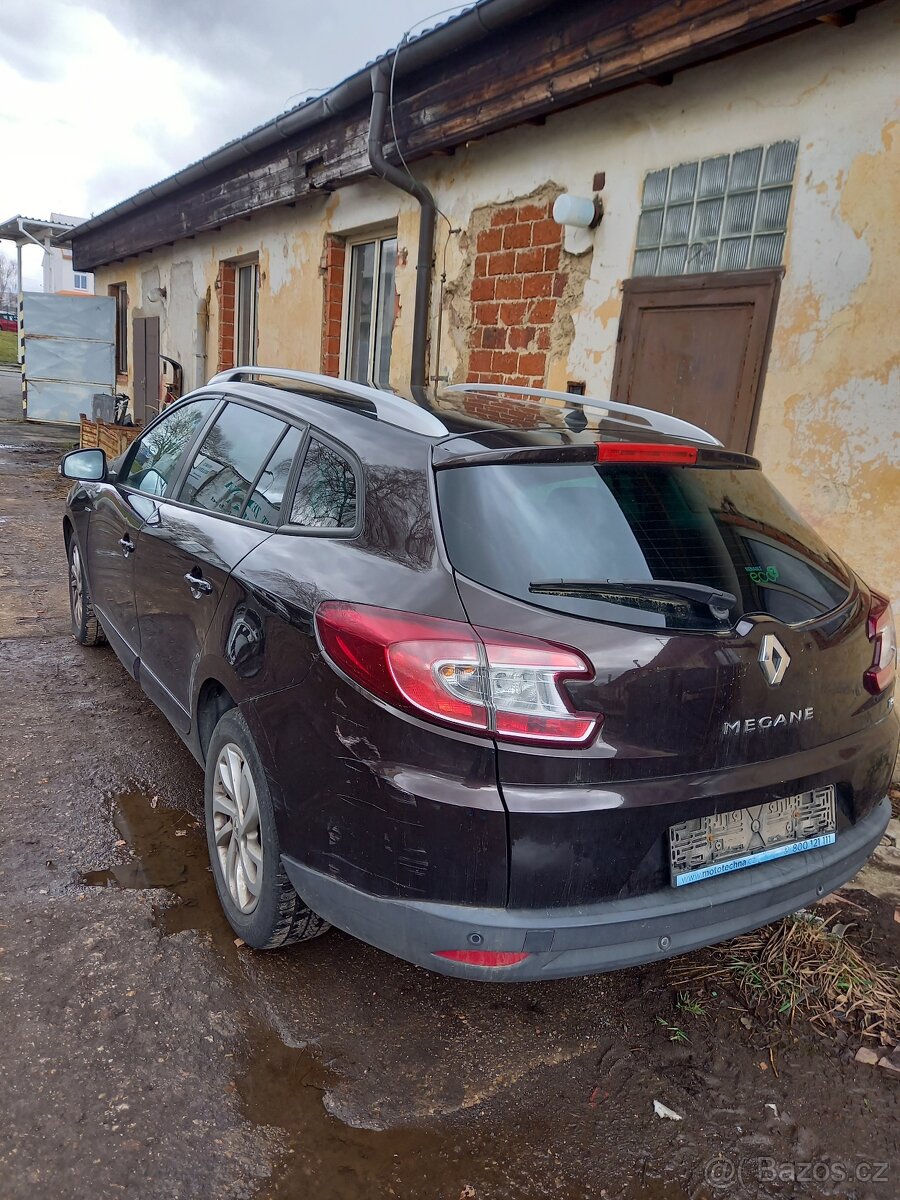 Renault megane,r.v 2015,1,2 benzín,85Kw,166000km