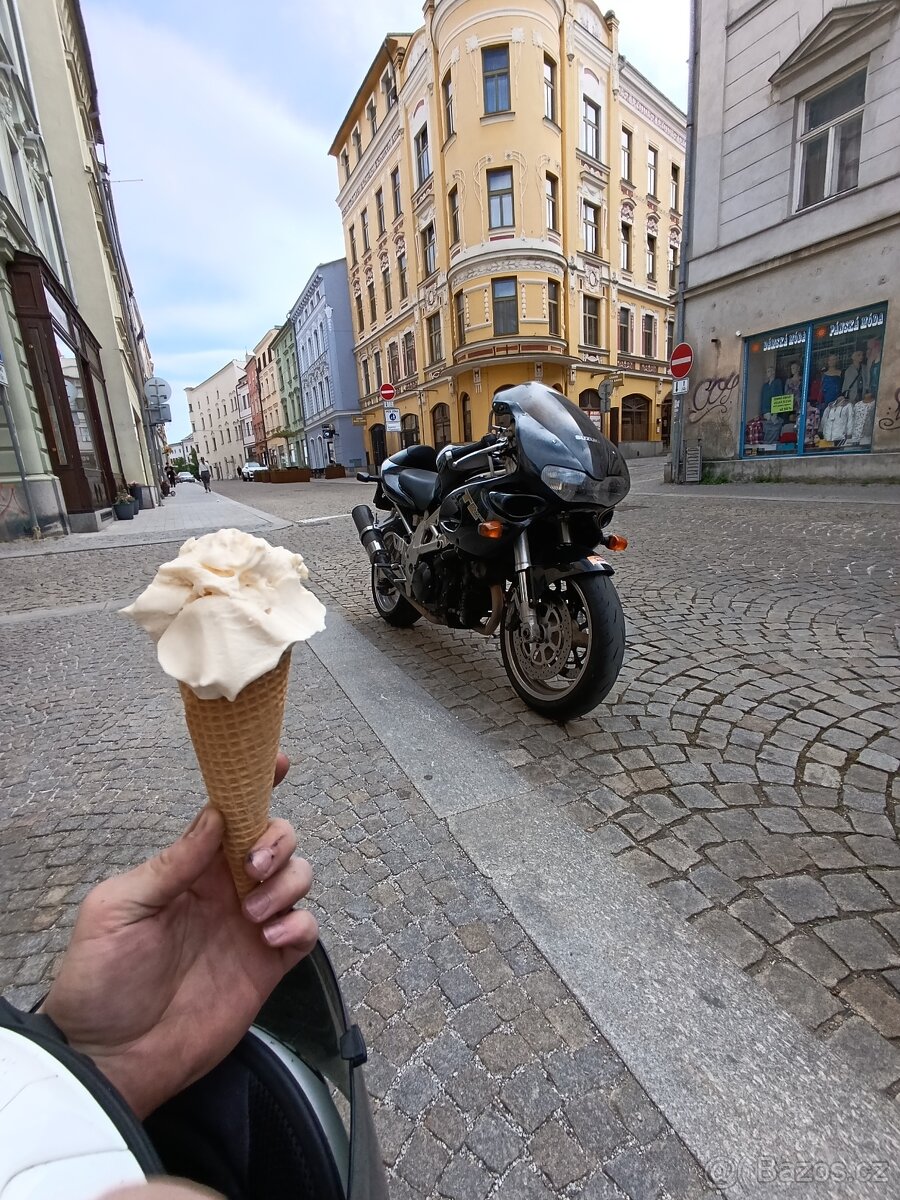 Suzuki TL/GSX-R komplet předek