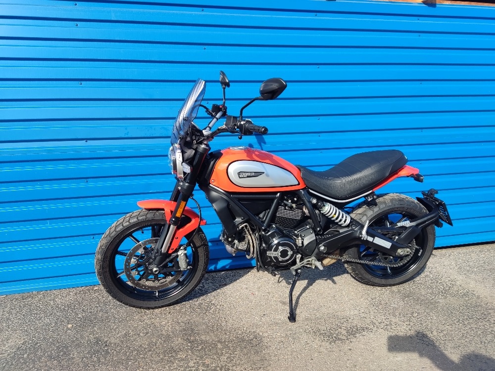 Ducati Scrambler Icon (2020) NOVÝ, najeto 6028 km, po servis