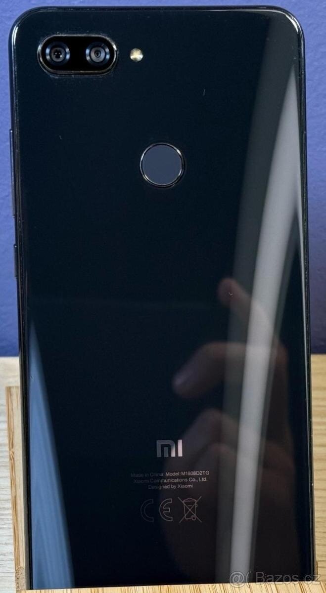 Výborný Xiaomi Mi 8 lite lehce prasklý za supr cenu