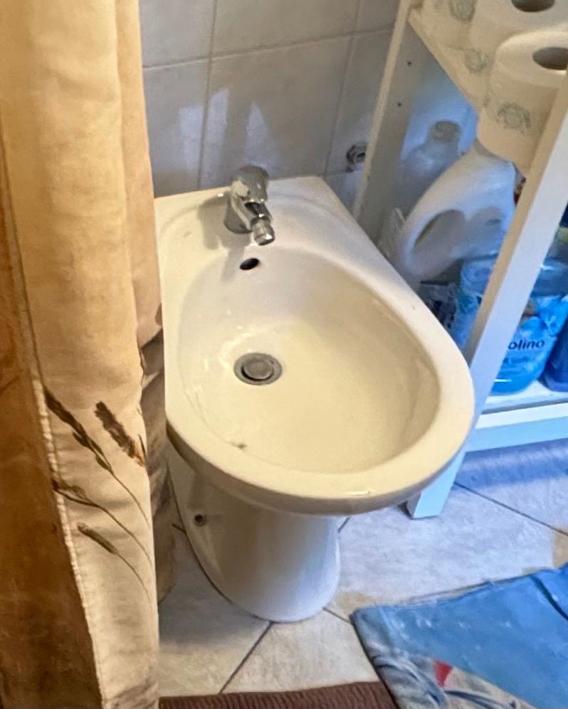 bidet s baterií