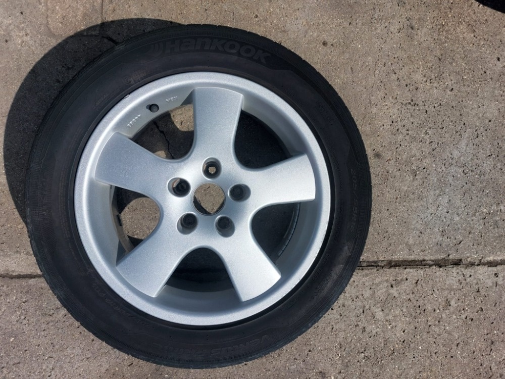 (č.21) 16" Alu kola Ford s letními pneu