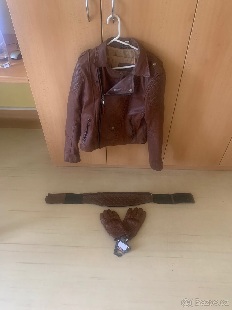 Kožená bunda na motorku