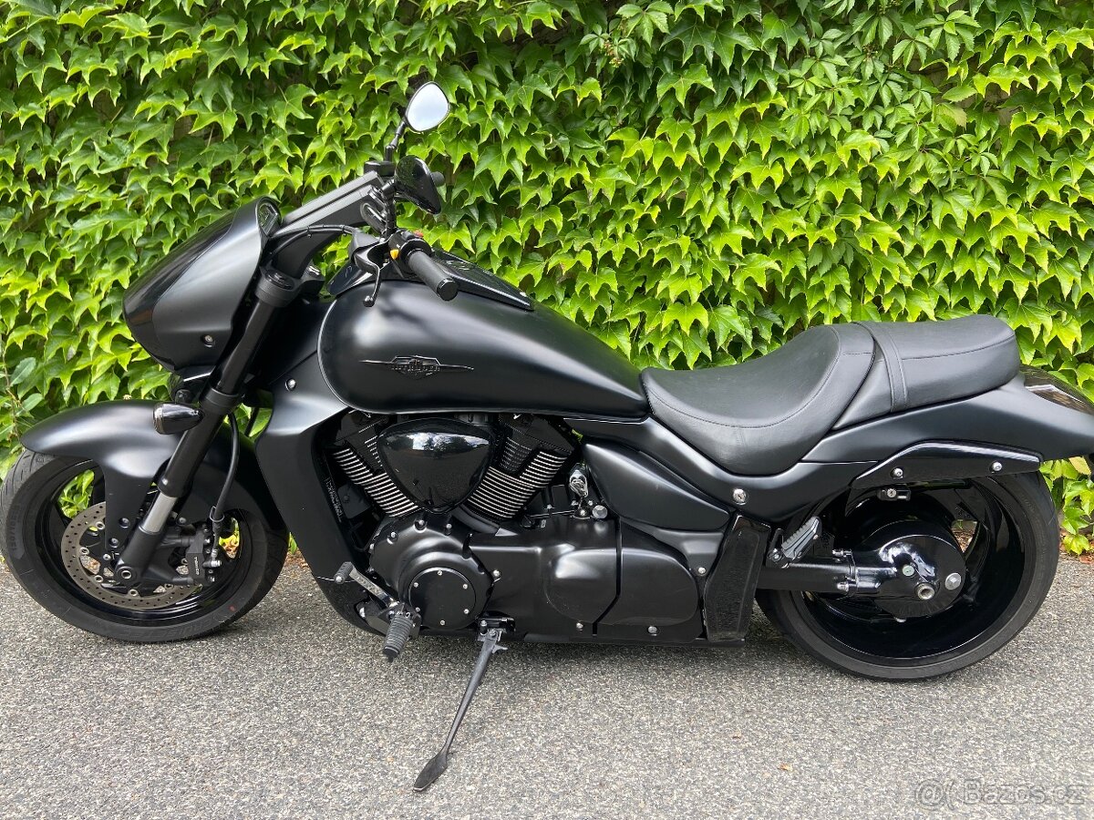 Suzuki intruder 1800 Boss Boack Out