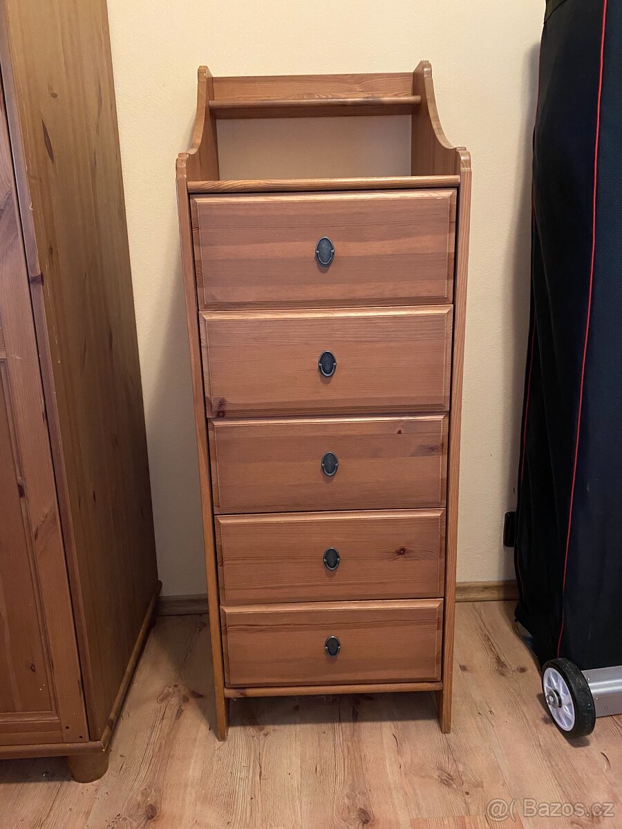 ikea leskvik šuplíky