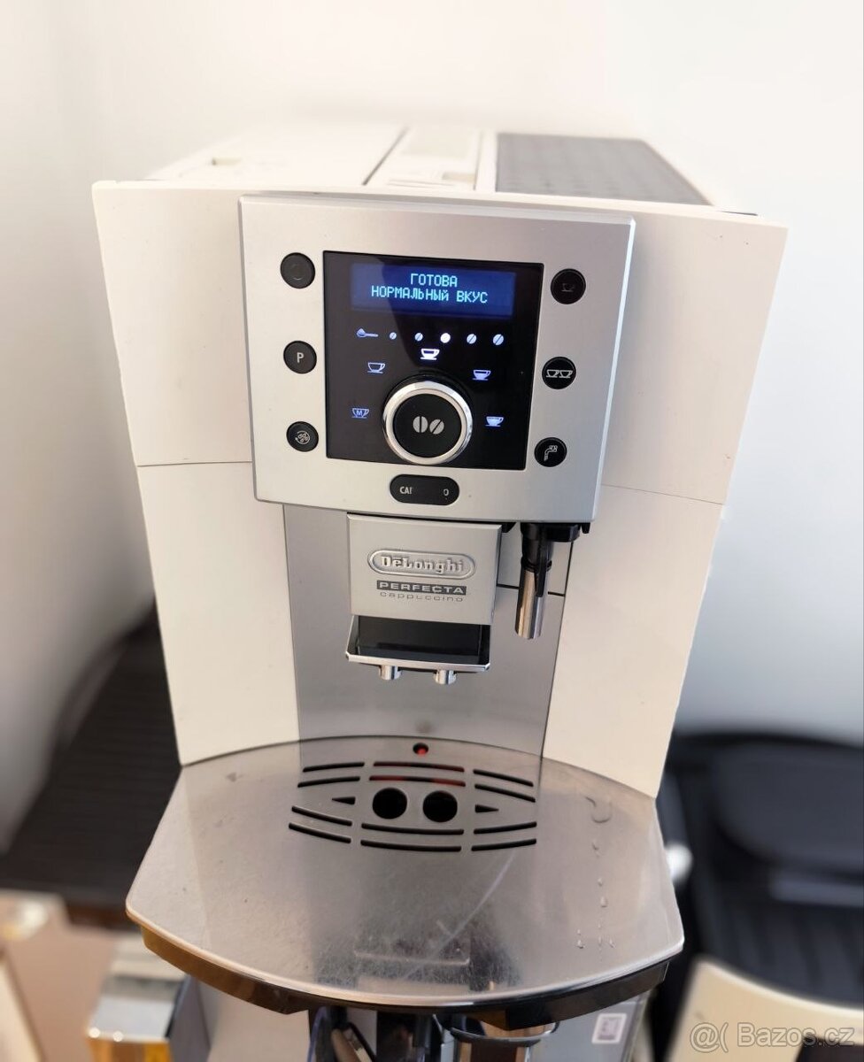 kávovar Delonghi Perfecta Cappuccino
