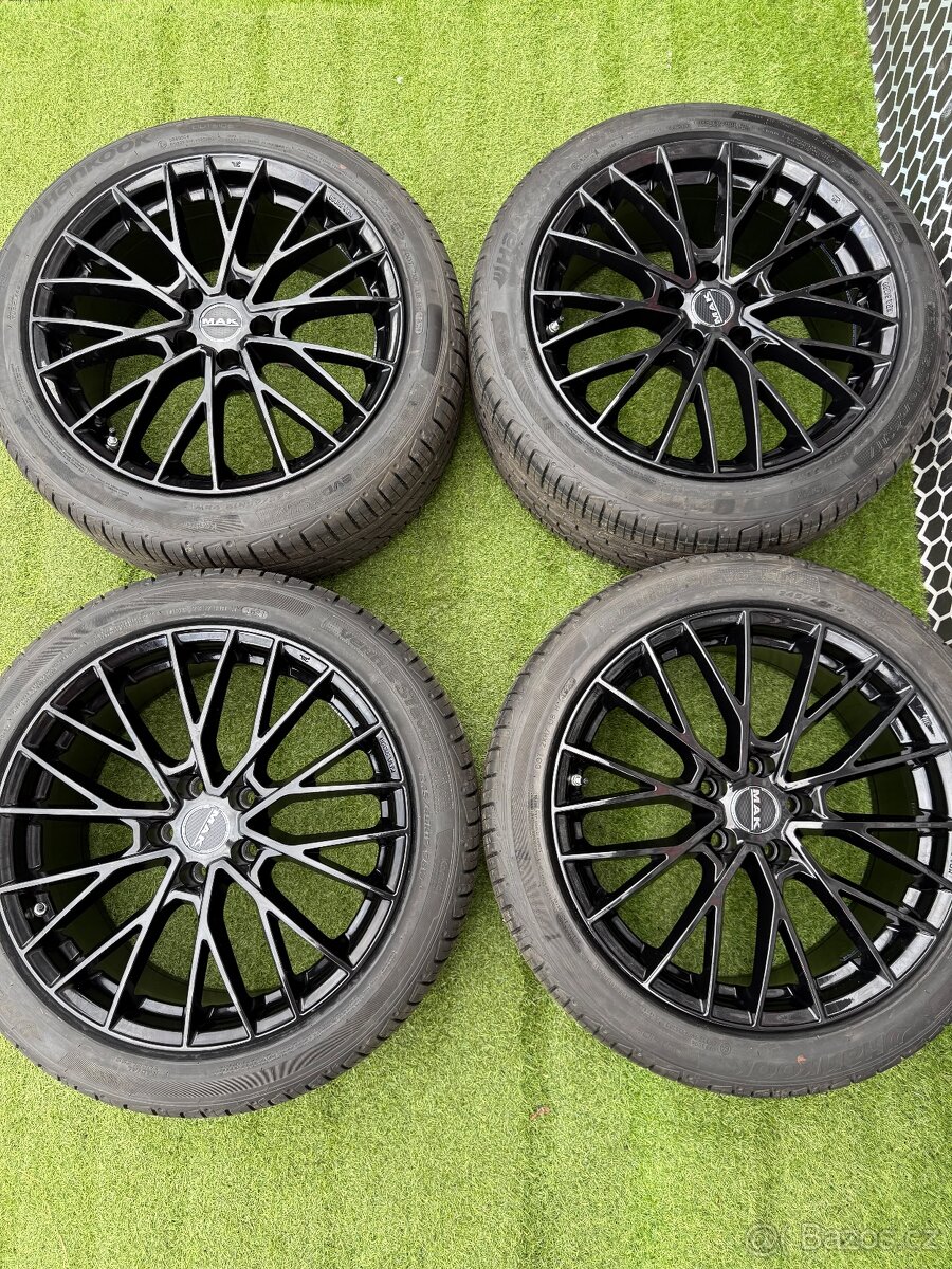 NOVÁ SADA 245/45 LETNÍ HANKOOK 5x114,3