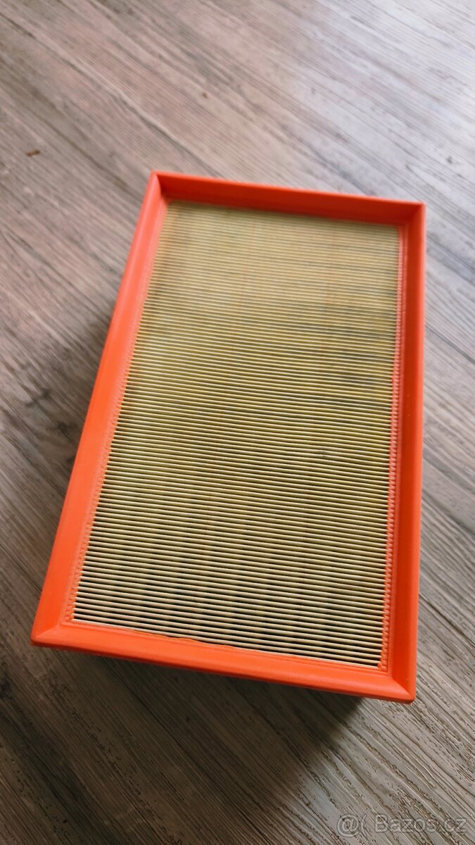 Vzduchový filtr 5Q0 129 620 E