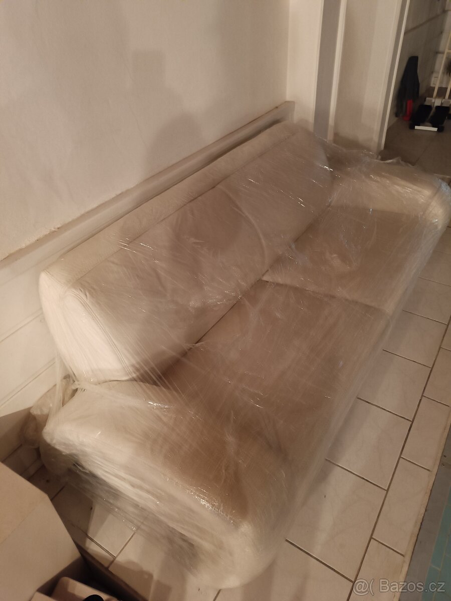 Italská kožená sedačka