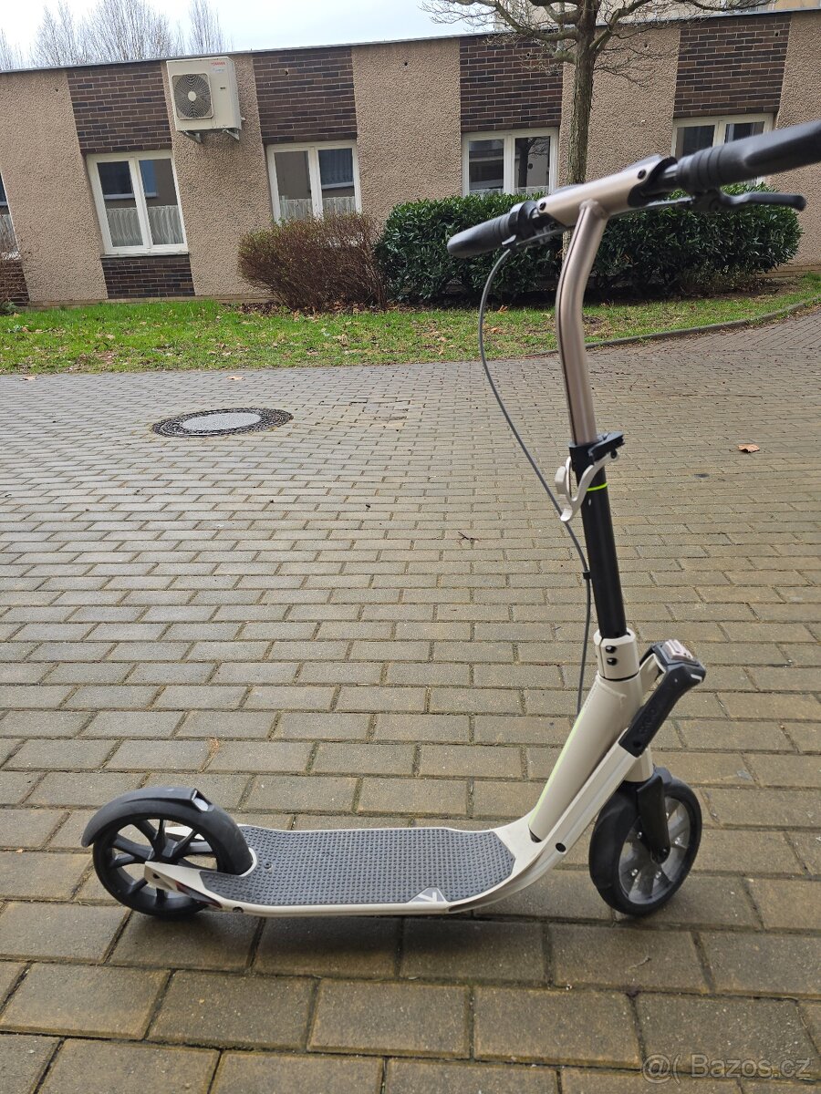 Koloběžka Oxelo TOWN 7 EF V2