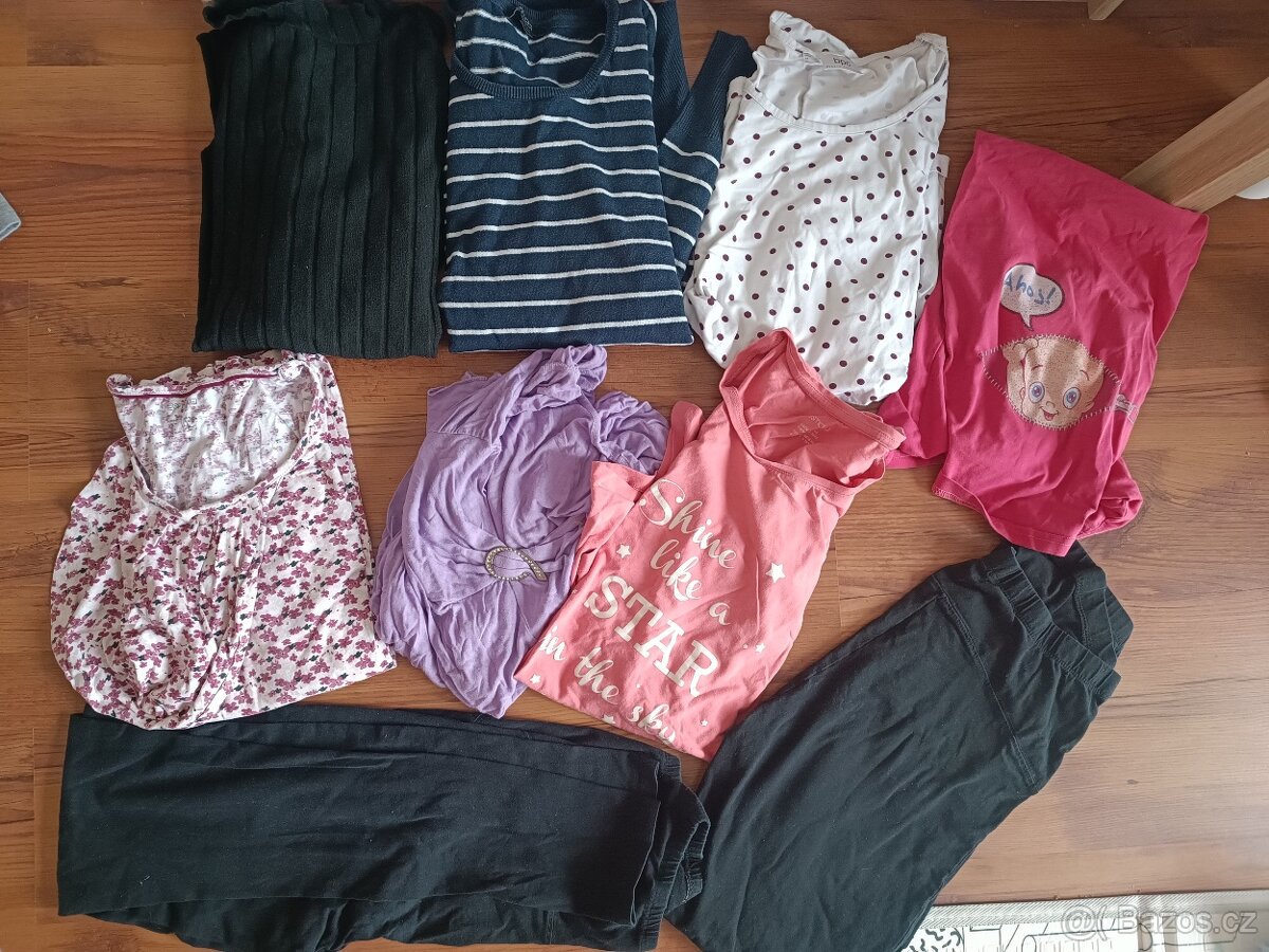 Balík těhotenského oblečení vel. S