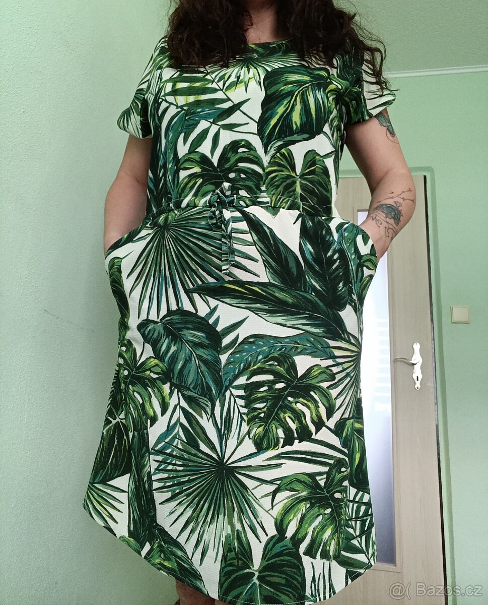 Dámské letní šaty