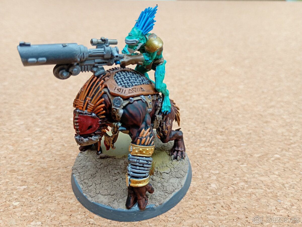 Warhammer 40K miniatura složená a nabarvená
