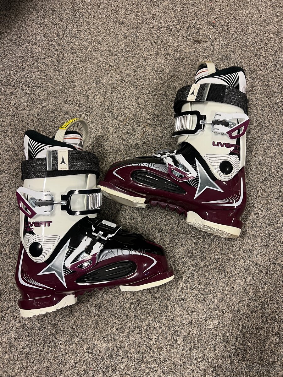 Dámské lyžáky Atomic Livefit - vel. 38