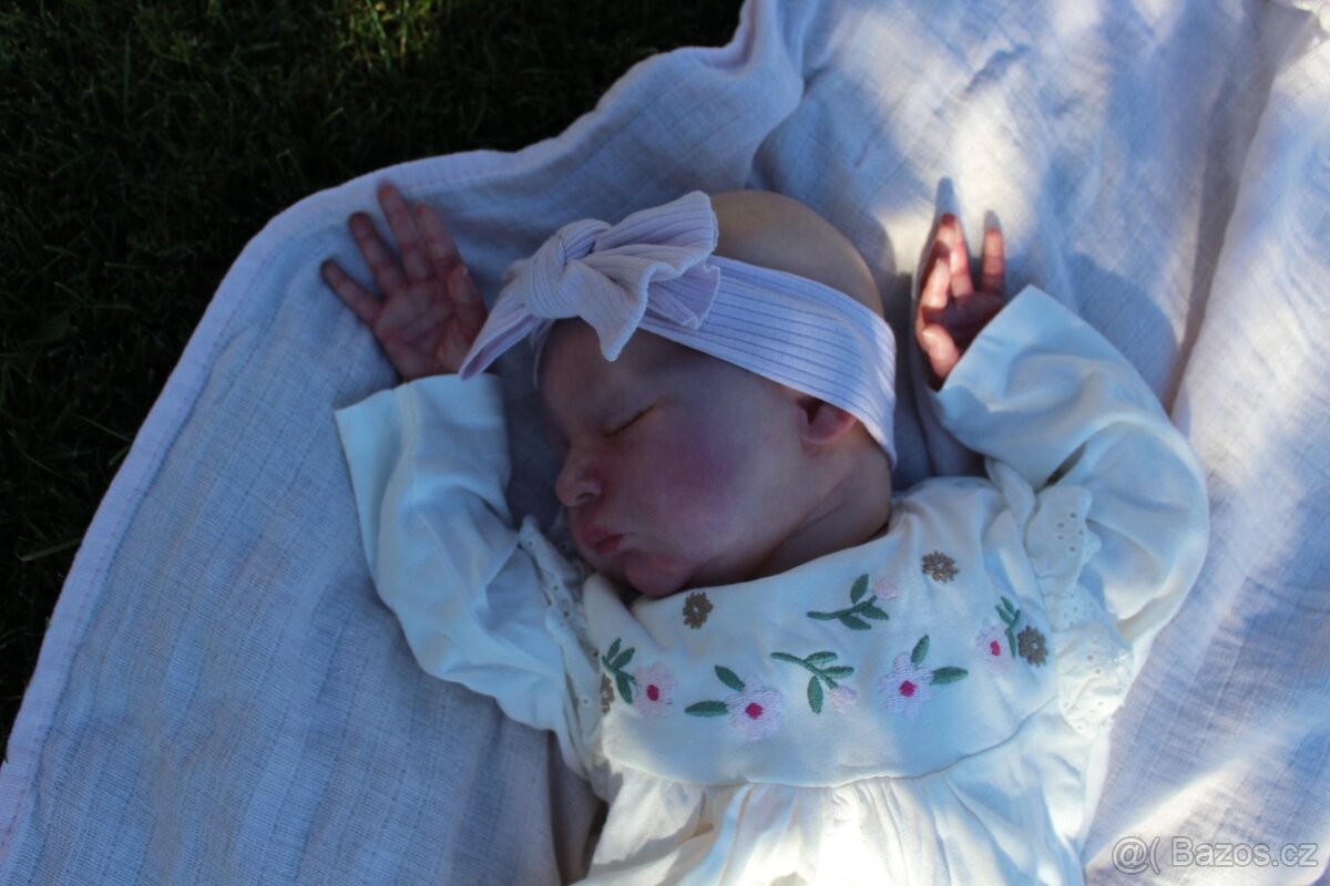 Reborn miminko kit Laura