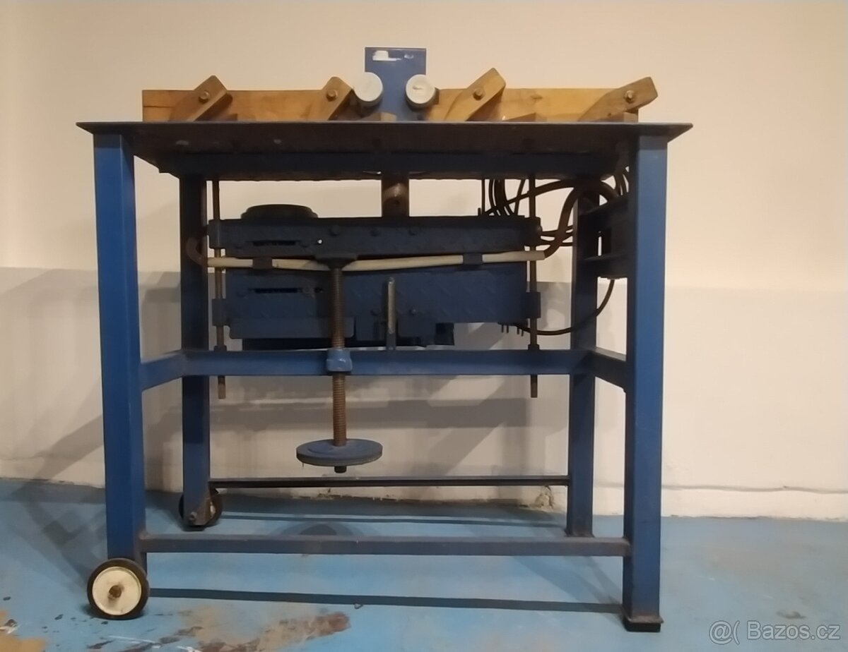 Prodám spodní frézu