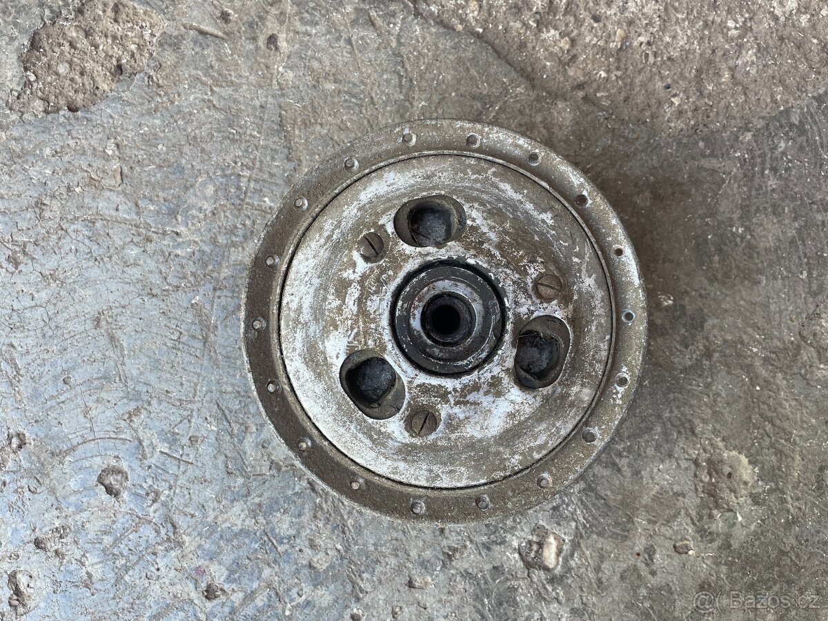 Prodám náboj střed kola Jawa 50 Pionýr (III)