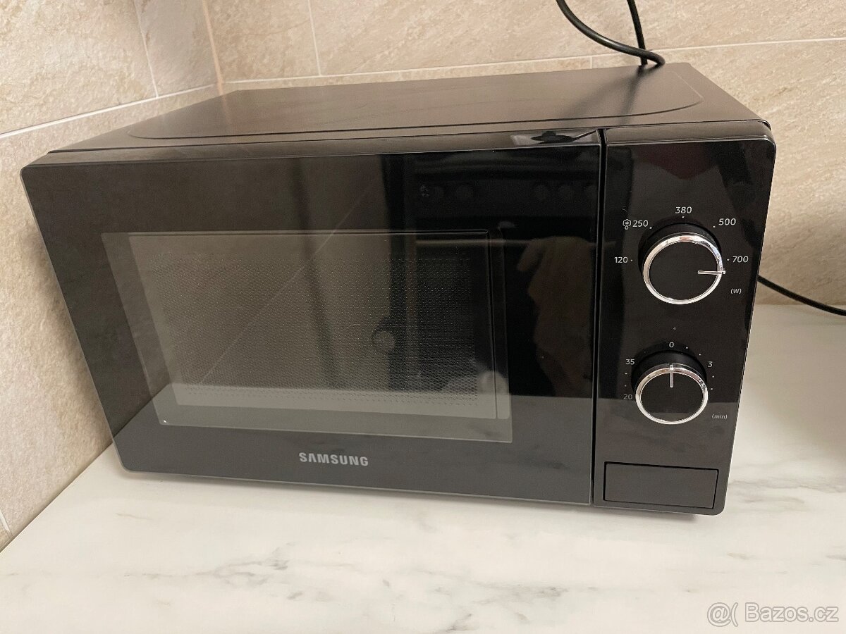 Mikrovlná trouba SAMSUNG (MS20A3010A)