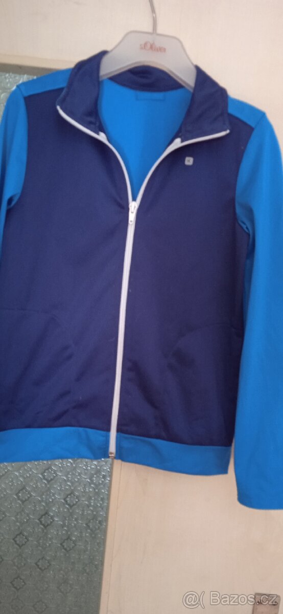 Chlapecká bunda vel.128/134