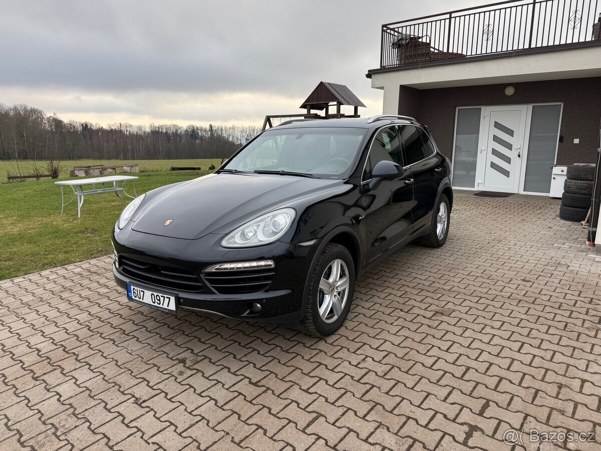 Porsche Cayenne 3.0 TDi 180kw rok- 2011 DPH
