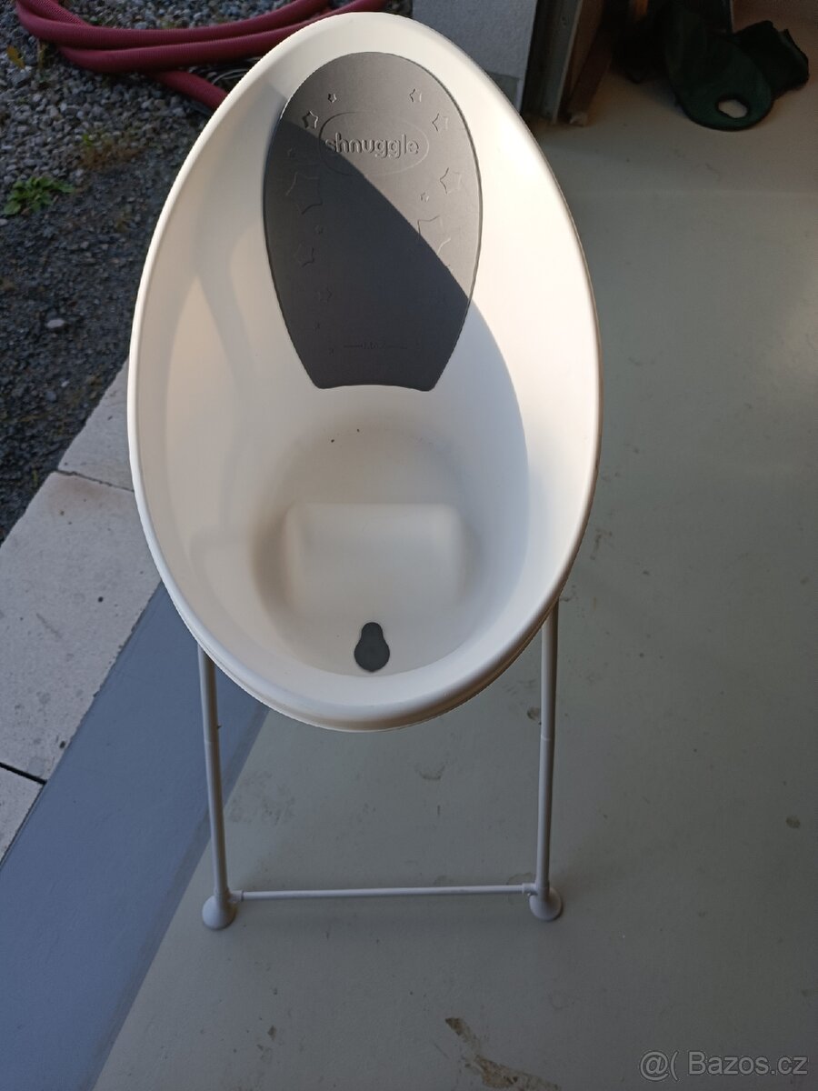 Vanička Shnuggle se stojanem