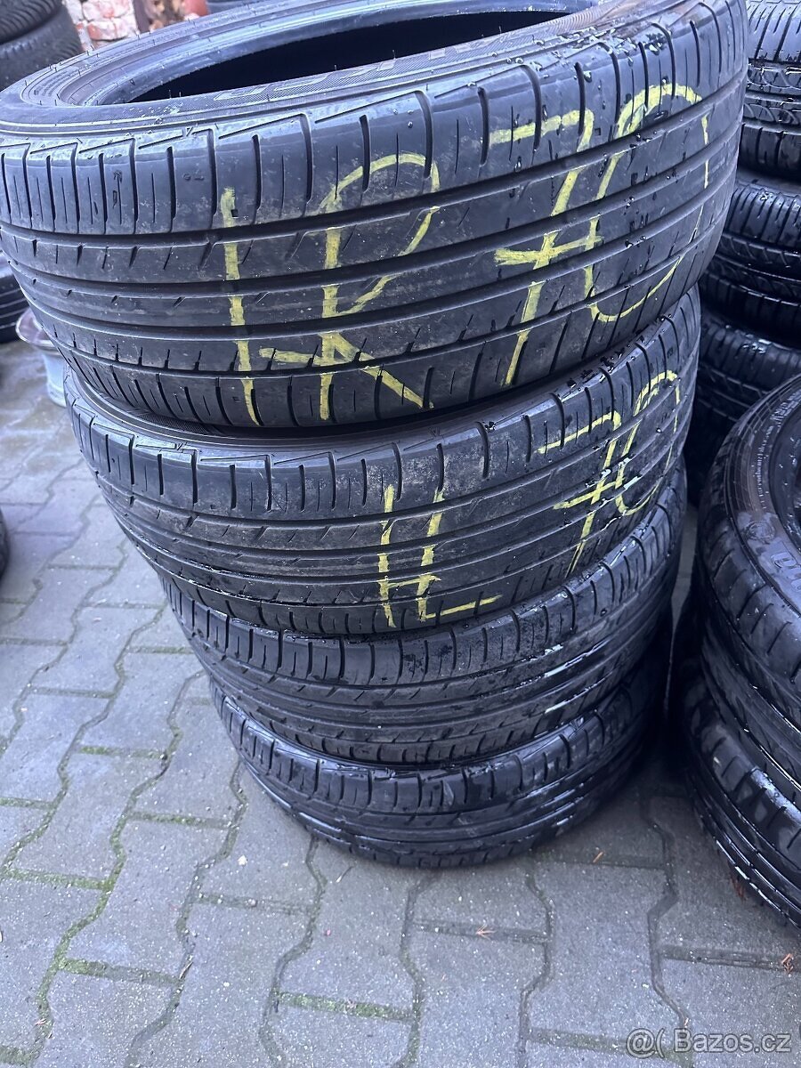 Sada letních pneu 215/55 R17 - Falken