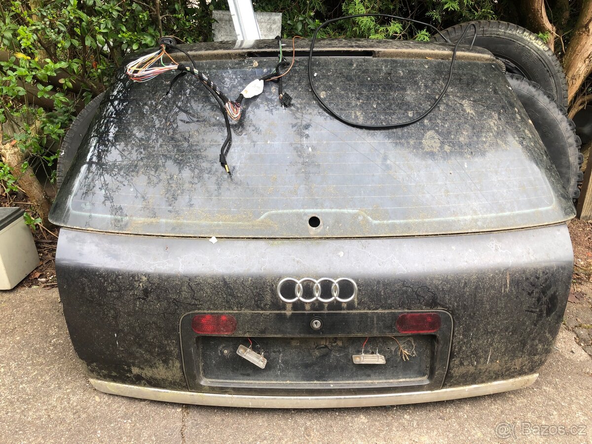 PÁTÉ VRATA AUDI A6 C5 COMBI